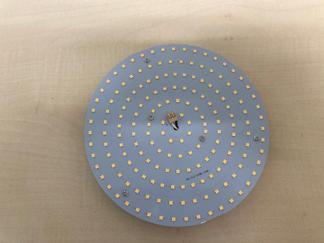 Scheda LED con fissaggio magnetico per apparecchi esistenti